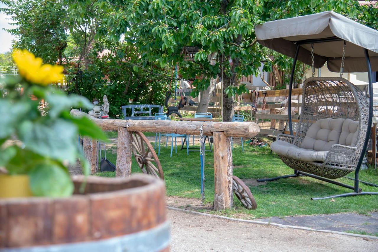 Deutsch Haslau Ranchzimmer Am Hippo-Campus Reit- Und Therapiezentrum מראה חיצוני תמונה