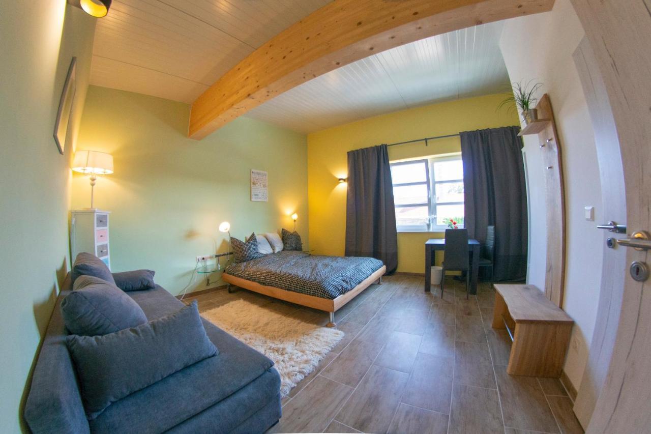 Deutsch Haslau Ranchzimmer Am Hippo-Campus Reit- Und Therapiezentrum מראה חיצוני תמונה